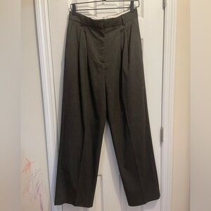 Dynamite pleaded trouser